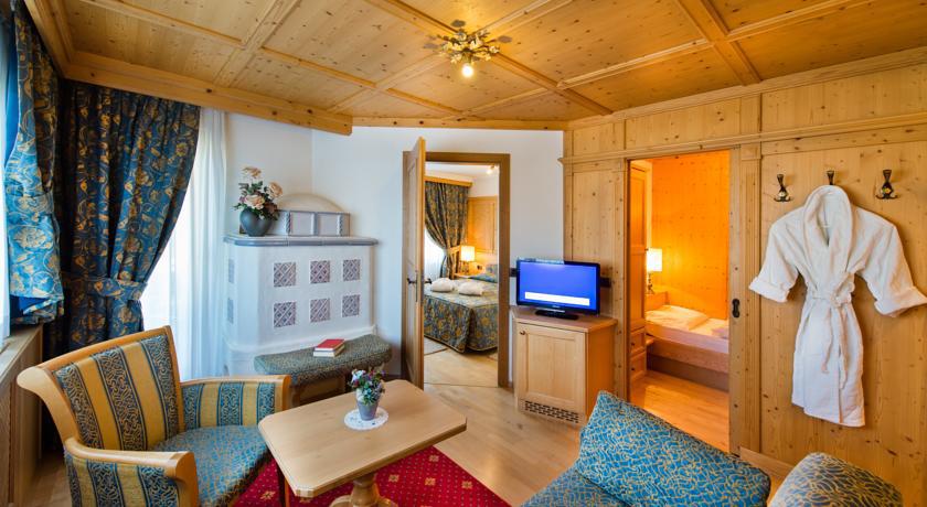Alpen Hotel Corona Vigo di Fassa Kamer foto