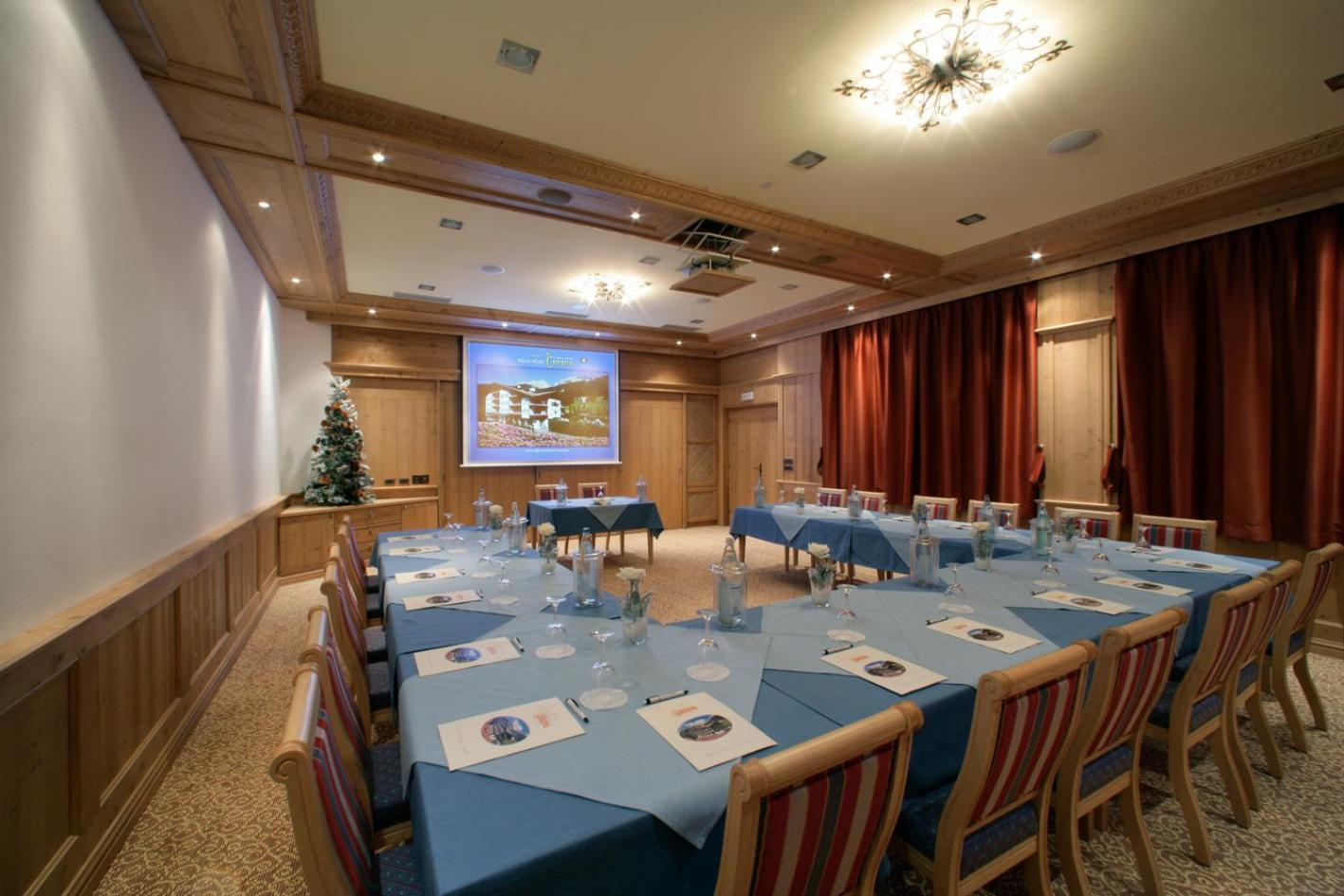 Alpen Hotel Corona Vigo di Fassa Buitenkant foto