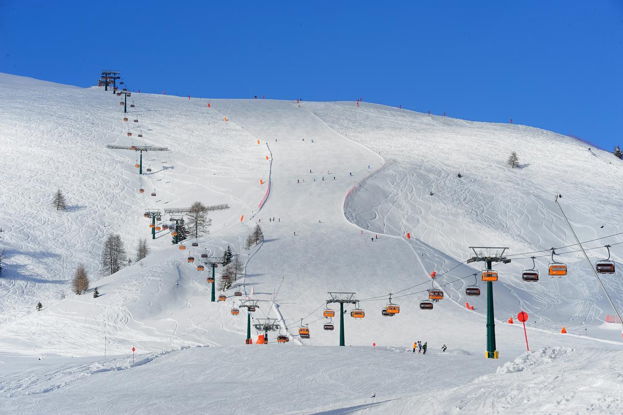 Alpen Hotel Corona Vigo di Fassa Buitenkant foto